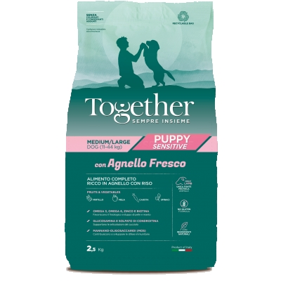 Alimento completo ricco in salmone fresco, per il cane adulto di taglia mini.
